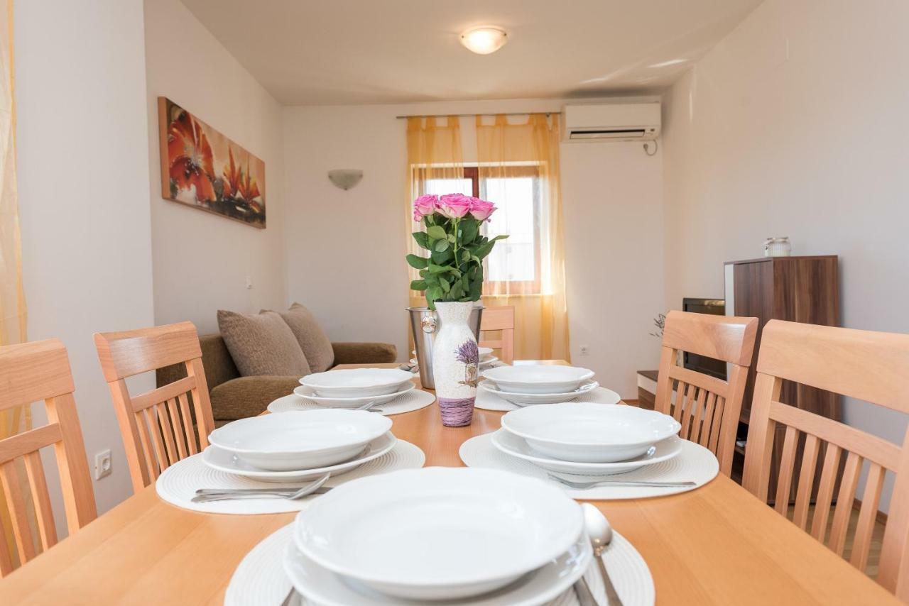 Apartments Blandona Biograd Na Moru Exterior photo